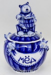 Скульптура «Три медведя» банка Мед авт. В. И Л. Черновы
